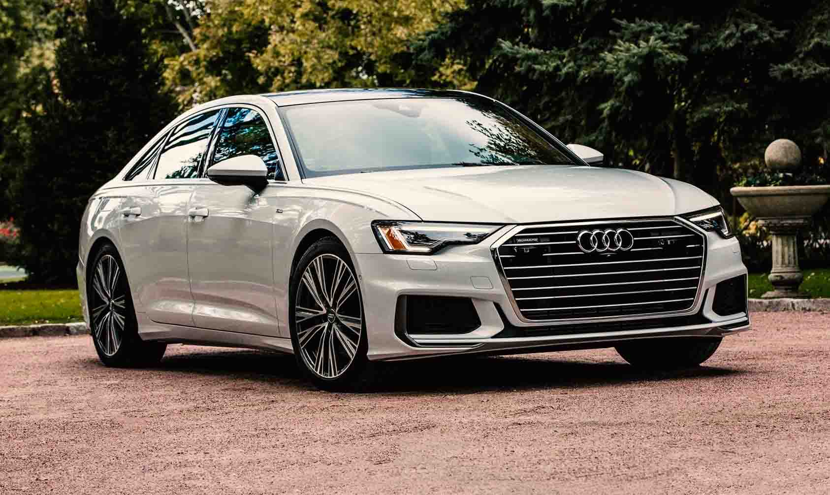 2025 Toyota Camry SE AWD