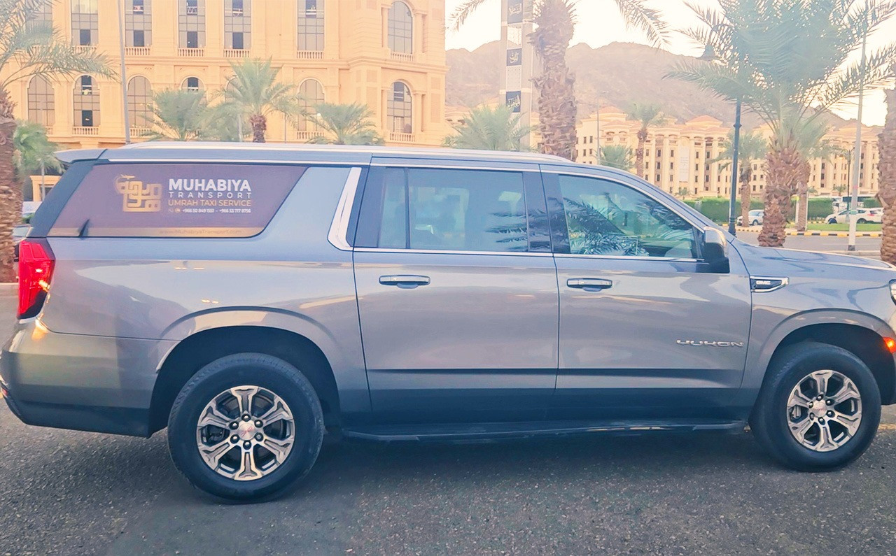 2025 Toyota Camry XLE Interior