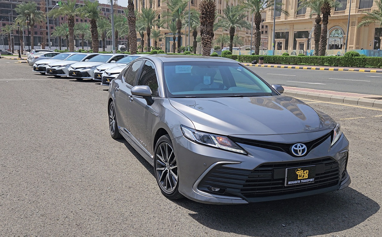 2025 Toyota Camry SE AWD